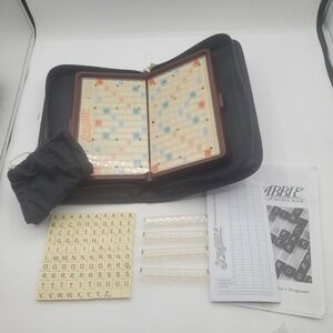 Travel Scrabble Zipper Case Word Game‎ Hasbro Portable To Go Complete